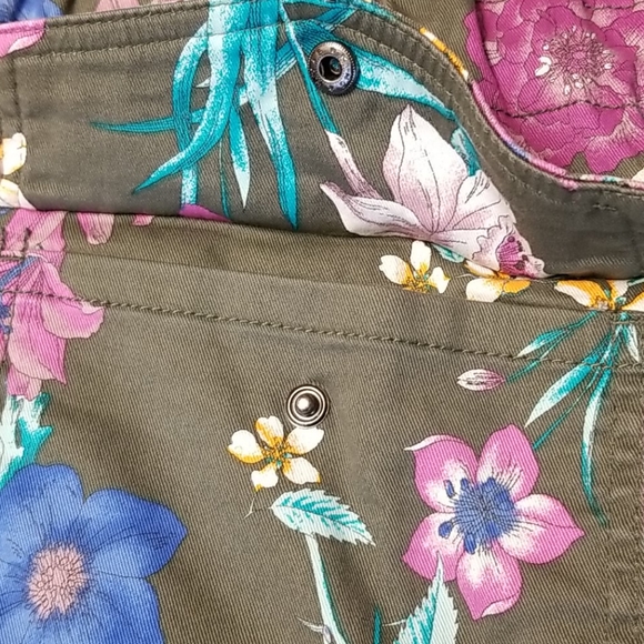 Lane Bryant Floral Utility Jacket - Picture 7 of 13